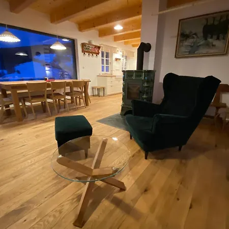 Roubenka Viktorie Villa Benecko