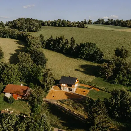 Roubenka Viktorie Villa Benecko