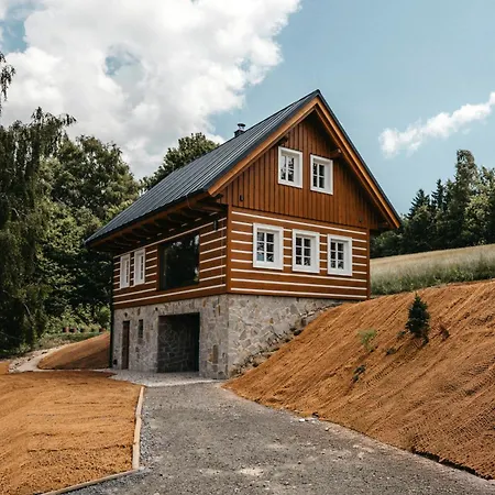 Roubenka Viktorie Villa Benecko